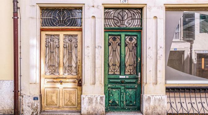 The Problem With the Neighbors (Reading Example)