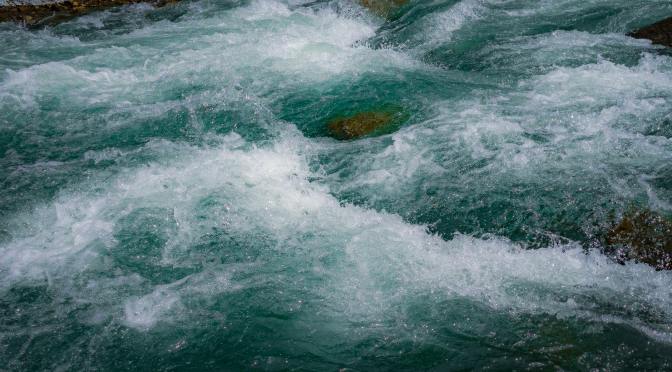 Frenzy or Stillness? – The Appropriate Behavior in Divination and Magic