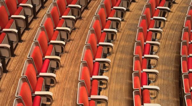 A Quirk of the Thirteen-Card Spread