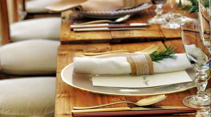 The Table – A Deep Dive Into Cartomancy